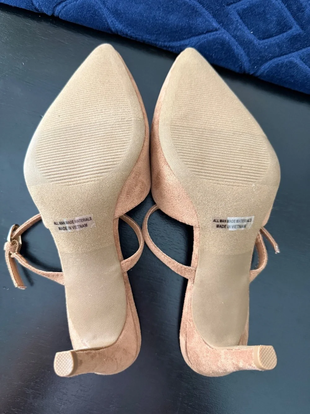 NWOT DV by Dolce Vita Elleganza Mule Pump in Camel